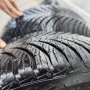 зимни гуми Goodyear, снимка 1 - Гуми и джанти - 43643776