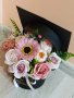 Кутия шапка със сапунени цветя за бъдещи абитуриенти или абсолвенти🎓, снимка 2