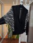 Къса жилетка в черно и бяло. Размер: М, L. Овърсайз., снимка 3