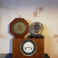 Стари часовници различни модели. , снимка 14 - Антикварни и старинни предмети - 44004579