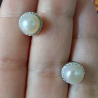 Японски дизайнерски обеци с естествена перла и циркон - проба 925 / Oт "Swan" pearls , снимка 3 - Обеци - 33148077
