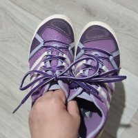 Adidas. Спортни обувки. 37 1/3, снимка 2 - Детски маратонки - 40016511