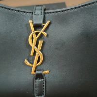 Дамска чанта YSL(YEVES SAINT LAURENT), снимка 2 - Чанти - 44906085