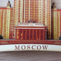 Автентичен дървен 3D магнит от Москва, Русия-серия-, снимка 3 - Колекции - 39248162