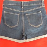 Дънкови къси панталонки H&M, снимка 2 - Детски къси панталони - 32812829