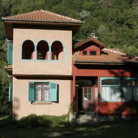 Аристократична къща, вила в Рибарица, снимка 1 - Вили - 38218254