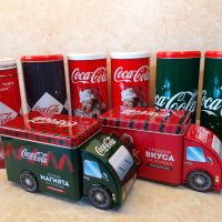 Коледни кутии с лого на Coca cola, снимка 1 - Декорация за дома - 43062512
