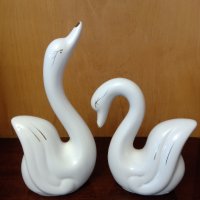 Порцеланова фигура на лебеди, снимка 1 - Антикварни и старинни предмети - 43886989