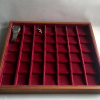 стара табла с велур за часовници ,монети и бижута., снимка 2 - Антикварни и старинни предмети - 43834366