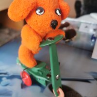 Винтидж играчка куче на скутер. , снимка 1 - Колекции - 40422961