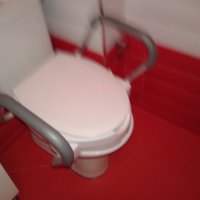 надстройка за тоалетна чиния