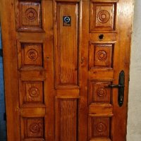 Дървена входна врата със забележка, снимка 1 - Входни врати - 43931284
