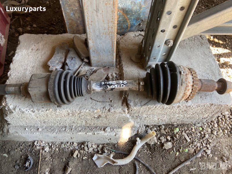 Полуоска за Сааб 9-5 3.0/Saab 9-5 3.0, снимка 1