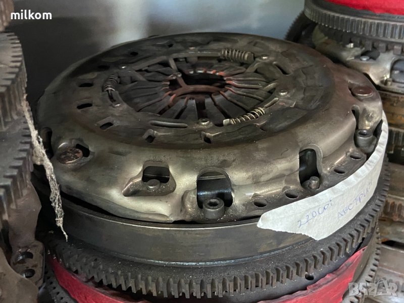 Съединител комплект демпфер притискател феродо мерцедес ц класа w203 c class ръчна кутия ръчка , снимка 1