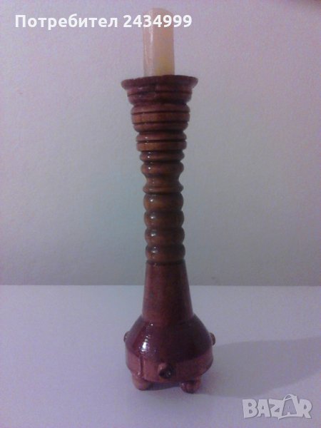 Продавам дьрвен стругован свещник , снимка 1