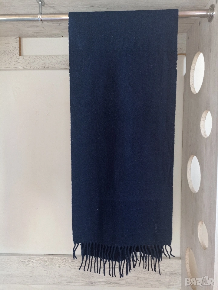 Дамски шал Yves Saint Laurent, снимка 1