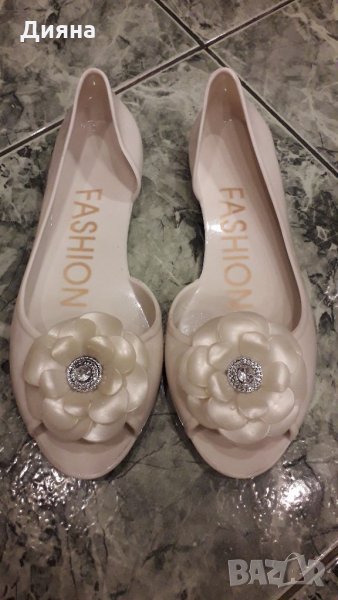 Бели силиконови сандалки, снимка 1