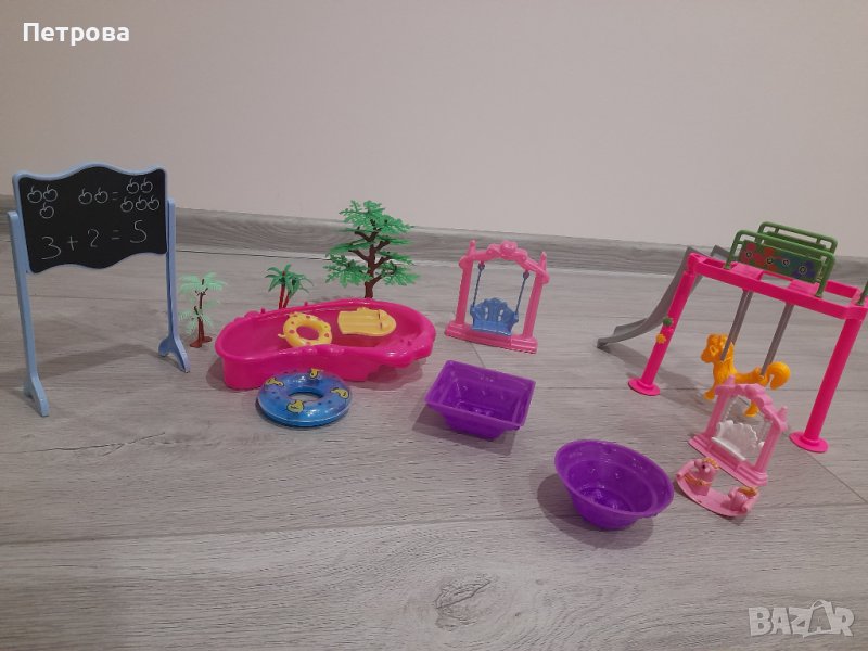Басейн, люлки, дървета и други дреболийки за Вашите кукли, снимка 1