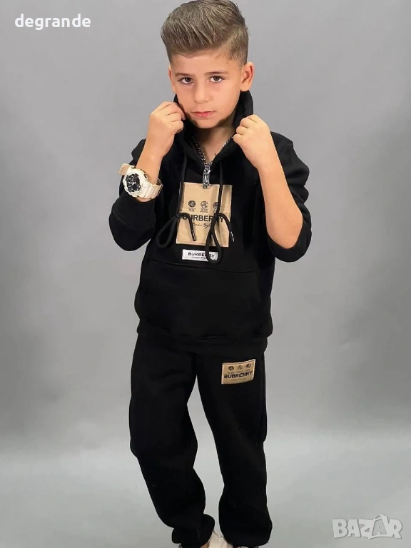 Ватиран Спортен Екип за Момче Burberry    5 г. , снимка 1