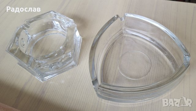 Продавам 2 хубави пепелника масивно стъкло , снимка 1