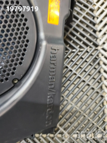 Суббуфер Harman kardon от Мерцедес , снимка 2 - Аксесоари и консумативи - 52175151