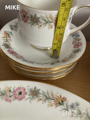 Сервиз на Royal Albert, снимка 7 - Сервизи - 53195490