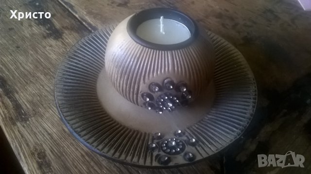 свещник с чинийка и стъклени камъчета CIRCLEWARE Decor New York, снимка 2 - Декорация за дома - 28696210