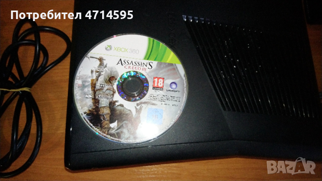 Конзола Xbox 360 С Джойстик кабели и игра Assasins creed 3, снимка 2 - Xbox конзоли - 53190826