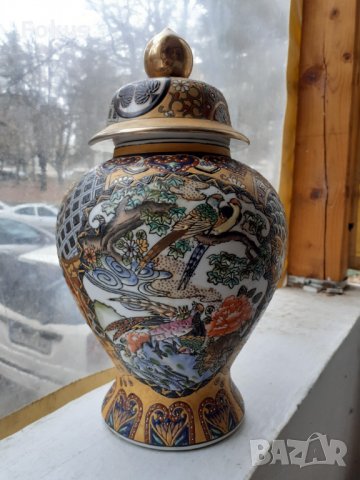 Голяма стара антикварна ваза Сатцума Satsuma рисувана релеф