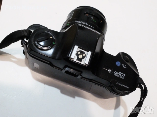 Филмовият "OLYMPUS OM-101" с об. "Zuiko 3,5-4,5/35-70 mm, снимка 2 - Фотоапарати - 53480806