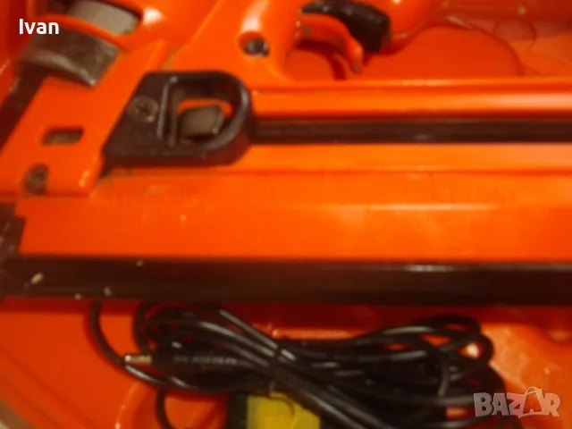 Газов Литиев ТАКЕР за пирони игли 32-63мм 34 градуса Професионален с 1 батерия PASLODE Impulse IM65A, снимка 14 - Други инструменти - 47418232