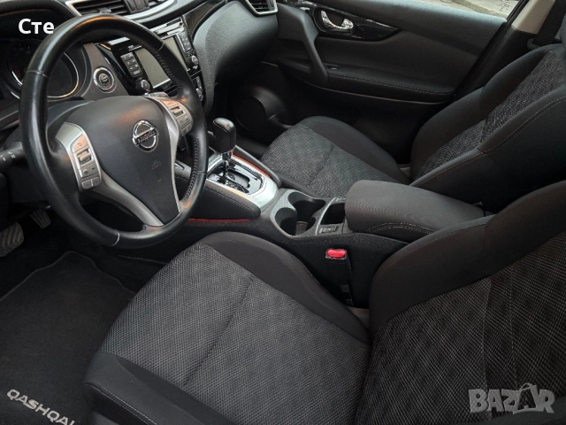 Nissan Qashqai 1.6dCi N-Connecta, снимка 6 - Автомобили и джипове - 52333189