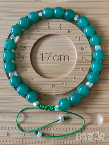 Дамска гривна "Зелено равновесие" , снимка 2 - Гривни - 53574930