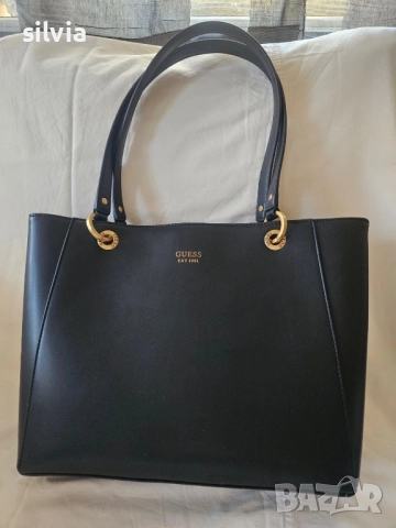 Дамска чанта Guess оригинал, снимка 5 - Чанти - 52444629