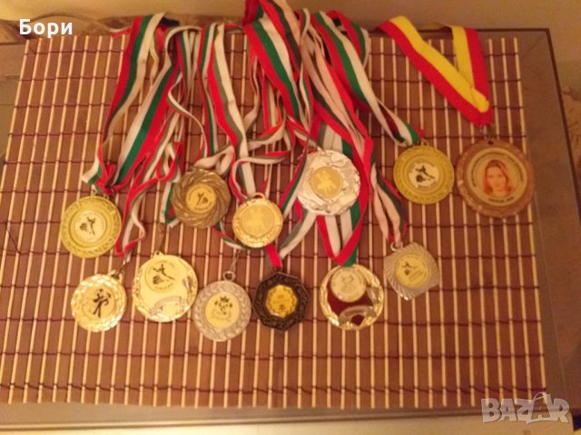 Спортни медали, снимка 1 - Други ценни предмети - 27322204