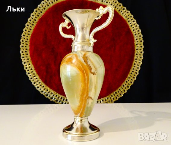 Посребрена ваза,амфора,оникс 15 см.,дракони. , снимка 2 - Вази - 37783547