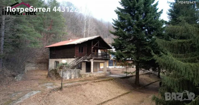 Почивна база с прилежащ терен, 10000 м2 София област, гр. Ботевград, снимка 3 - Парцели - 49710824