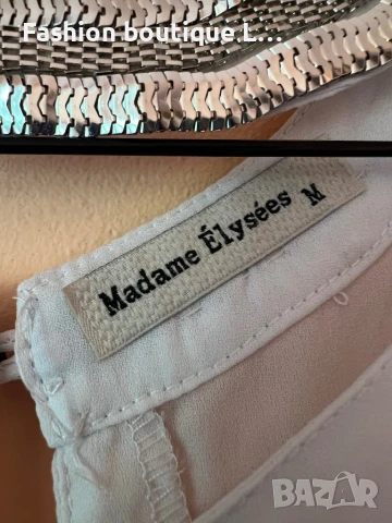 Бяла ефирна блуза със сребърни детайли около целия врат М размер 🤍, снимка 4 - Ризи - 51203397