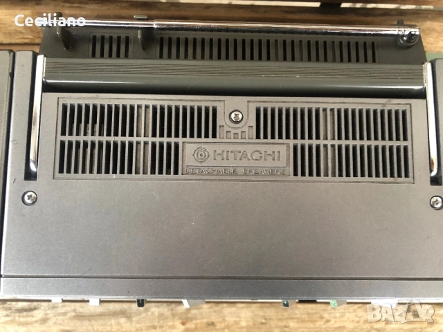 Радиокасетофон HITACHI TRK-9100 Е , снимка 9 - Радиокасетофони, транзистори - 53385006
