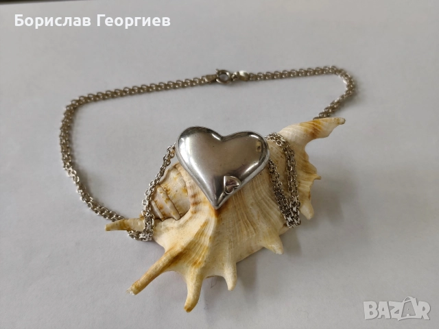 Сребърно колие с медальон сърце Avon 925