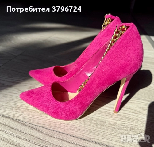 Дамски обувки на ток със златни верижки, снимка 3 - Дамски обувки на ток - 52307645