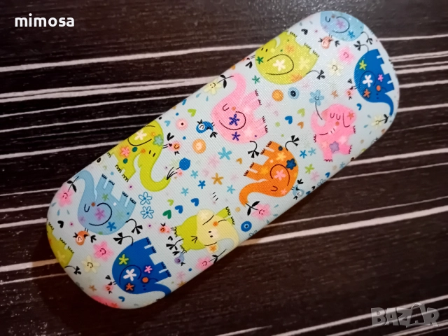 Детски слънчеви очила с калъф, снимка 10 - Други - 51620177