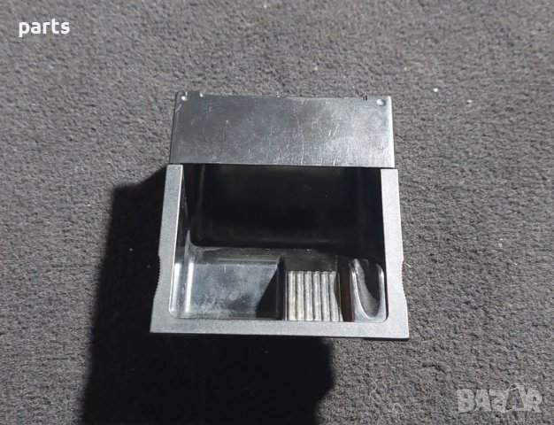 Пепелник Ауди А3 Малък Audi A3 8L N, снимка 2 - Части - 38472807