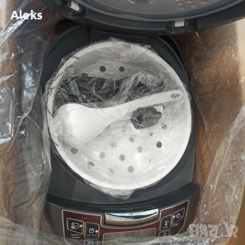 НОВ Мултикукър REDMOND RMC-M4510E, снимка 4 - Мултикукъри - 52686894