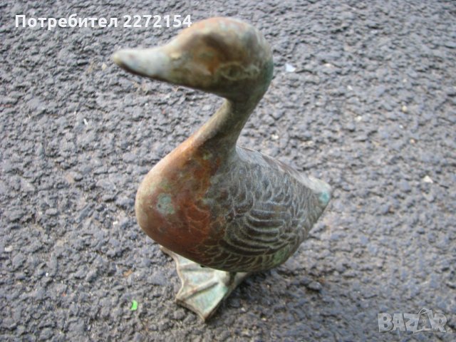 Стара пластика статуетка патка