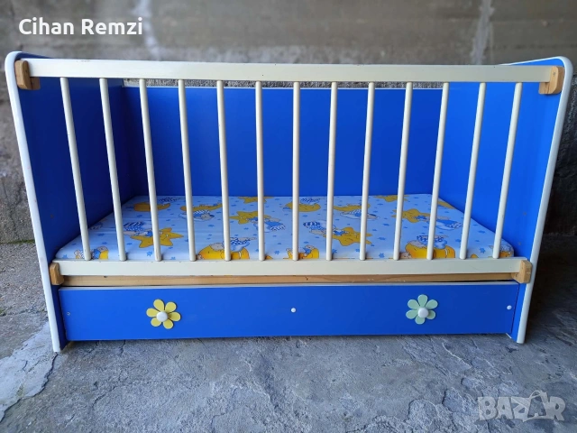 Продавам-Децко легло