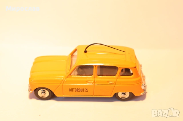 DINKY TOYS RENAULT 4 L МОДЕЛ КОЛИЧКА, снимка 2 - Колекции - 53096184