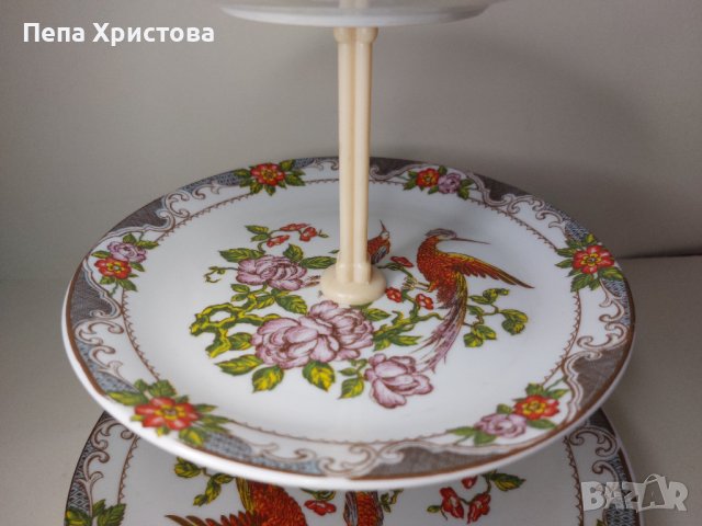 Порцеланова триетажна поставка Чехия, снимка 3 - Прибори за хранене, готвене и сервиране - 40685418