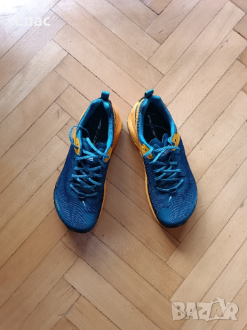 45' Спортни обувки Altra M Olympus 4 , снимка 8 - Спортни обувки - 44894411