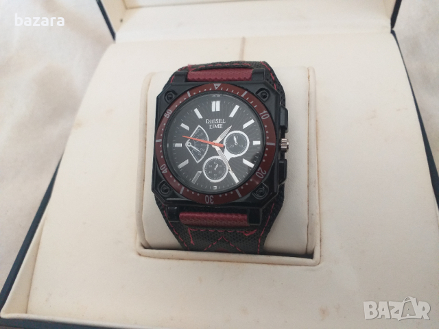 Кварцов часовник Дизел, снимка 2 - Мъжки - 44879995